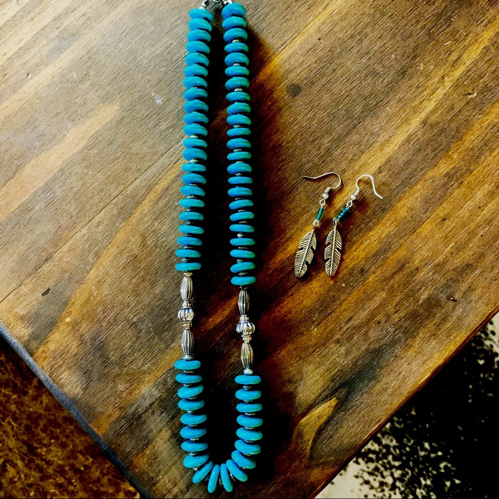 Western turquoise necklace